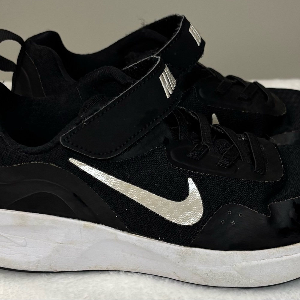 Nike CJ3817-002 Black White Mesh Kids Sneakers US 2.5Y Athletic Shoes